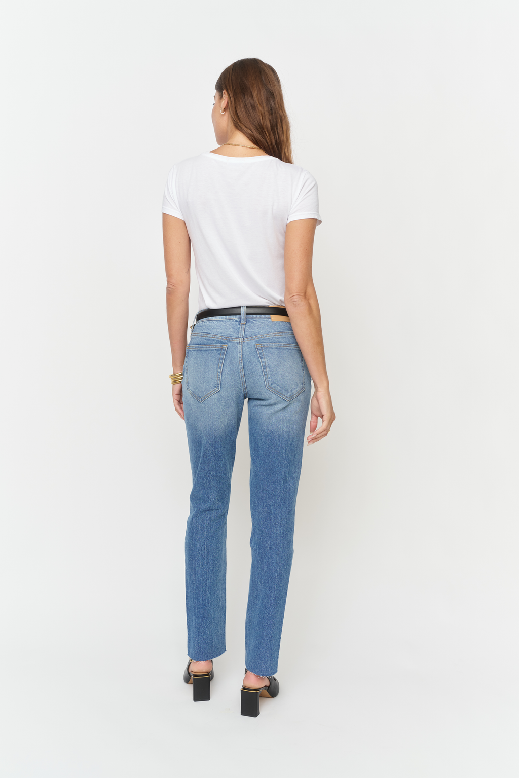 Oliver Logan Crosby Mid Rise Relaxed Taper Bright Indigo Worn