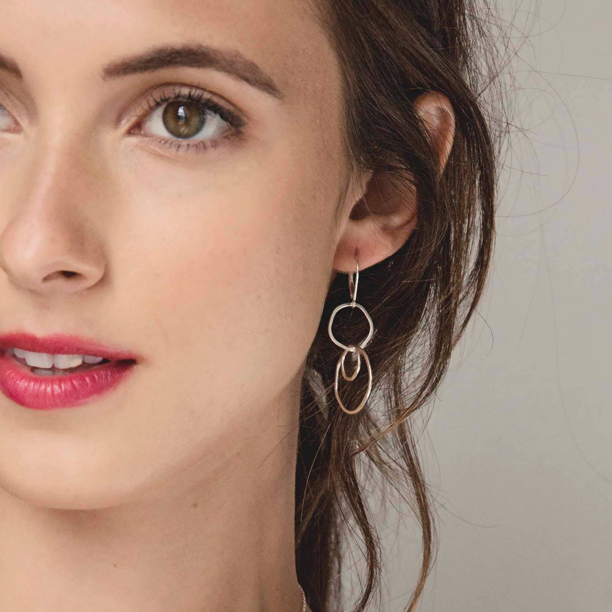 ELEMENT Linked Hammered Circles Earrings | silver or gold