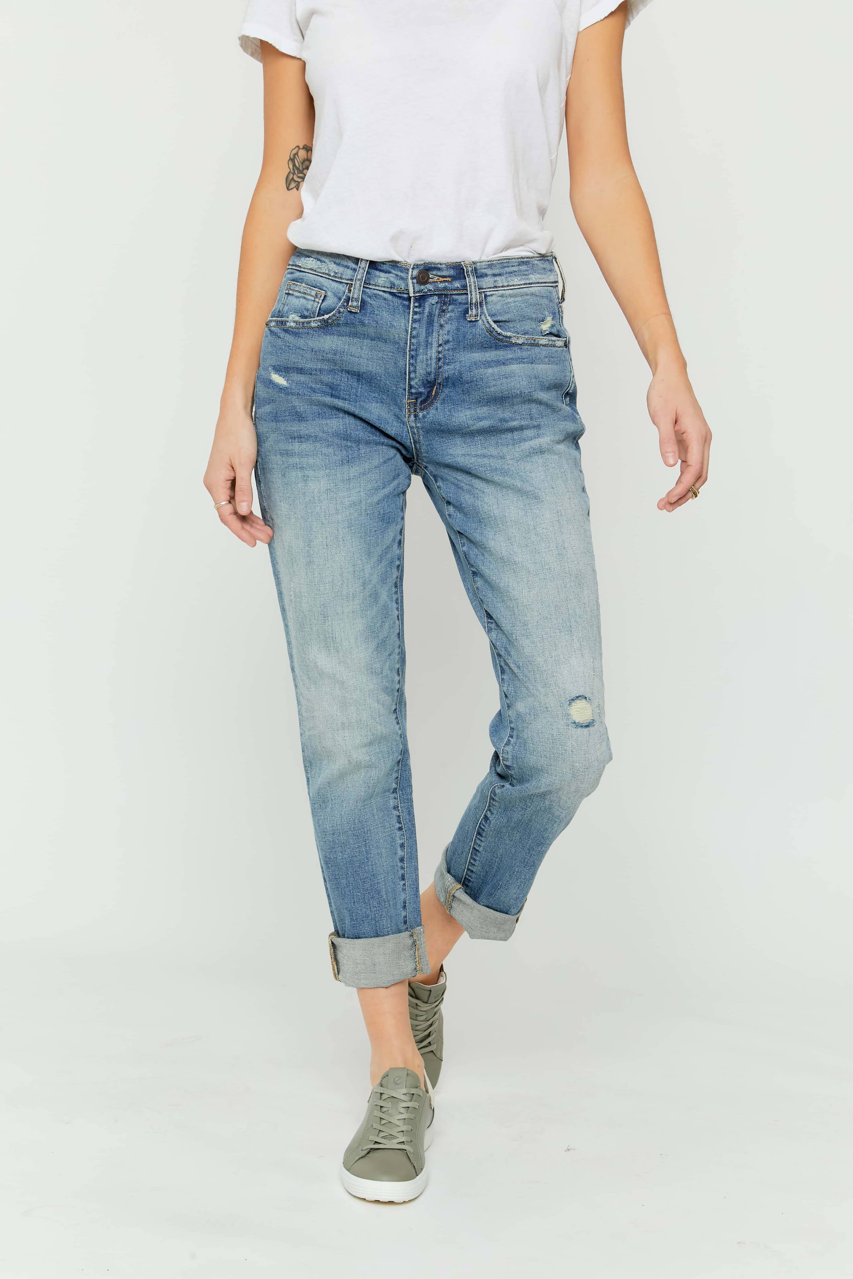 Oliver Logan Crosby Mid Rise Relaxed Taper Jean, 4 Year Vintage