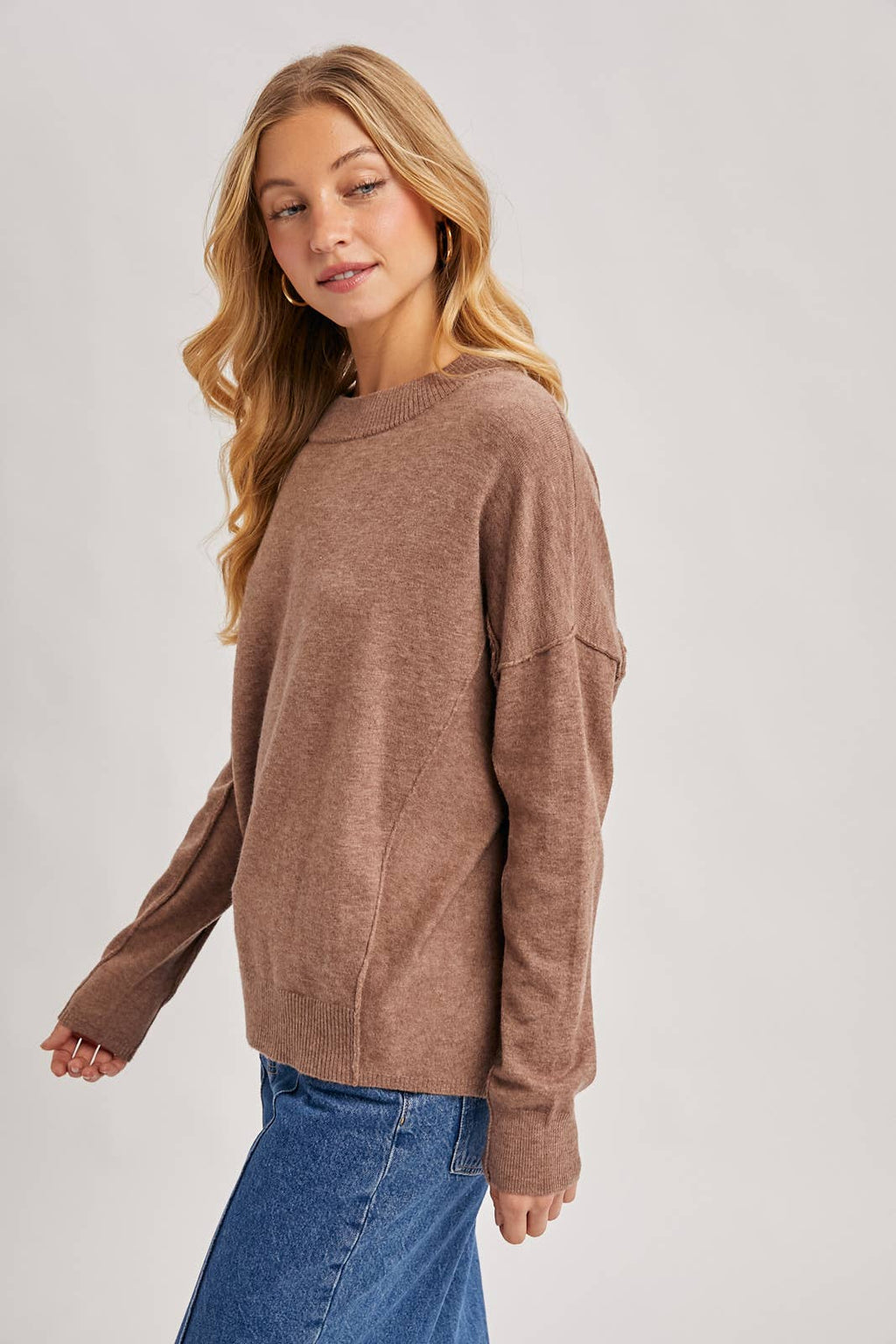 SOFT KNIT CREWNECK SWEATER PULLOVER