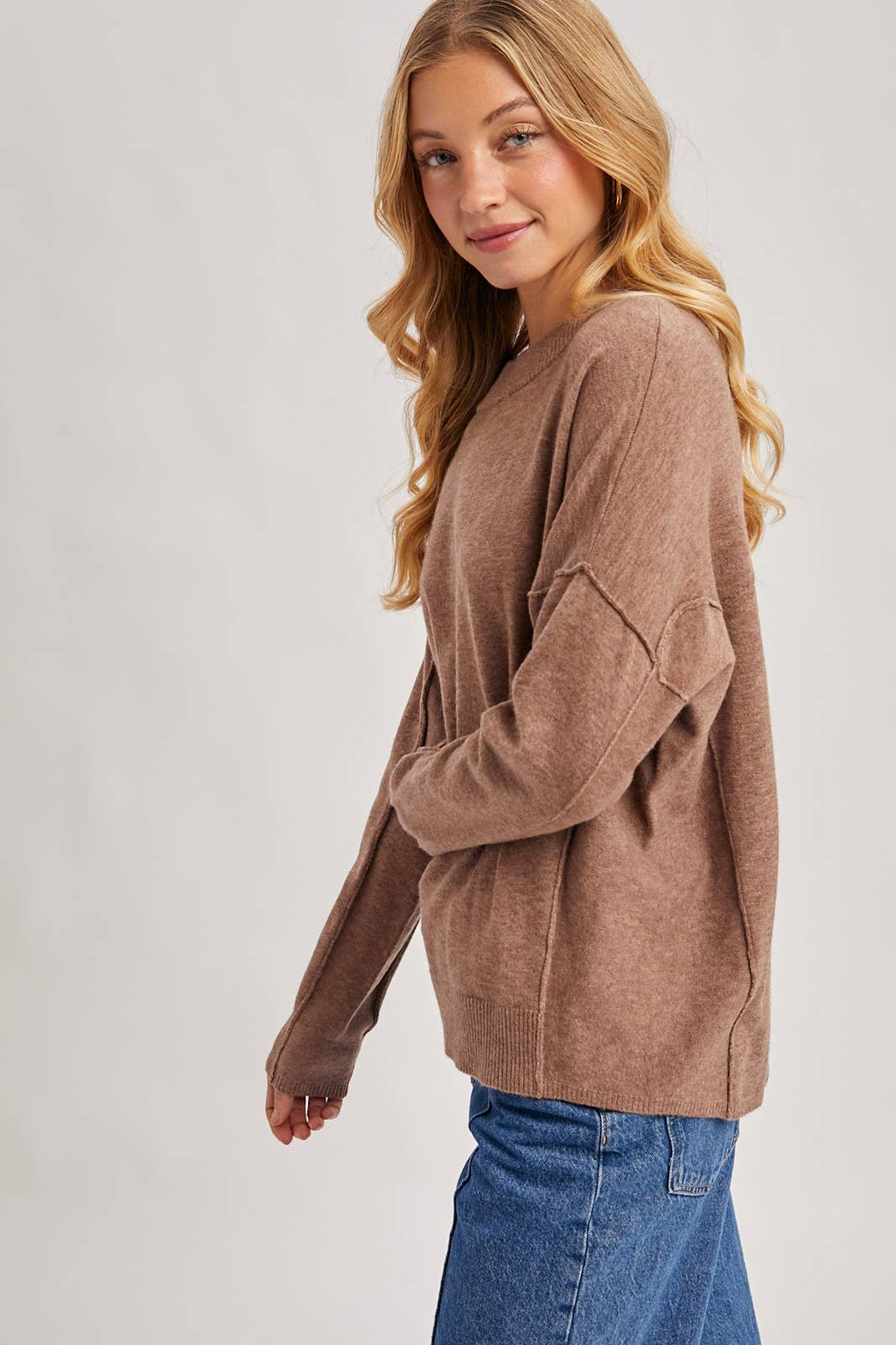 SOFT KNIT CREWNECK SWEATER PULLOVER