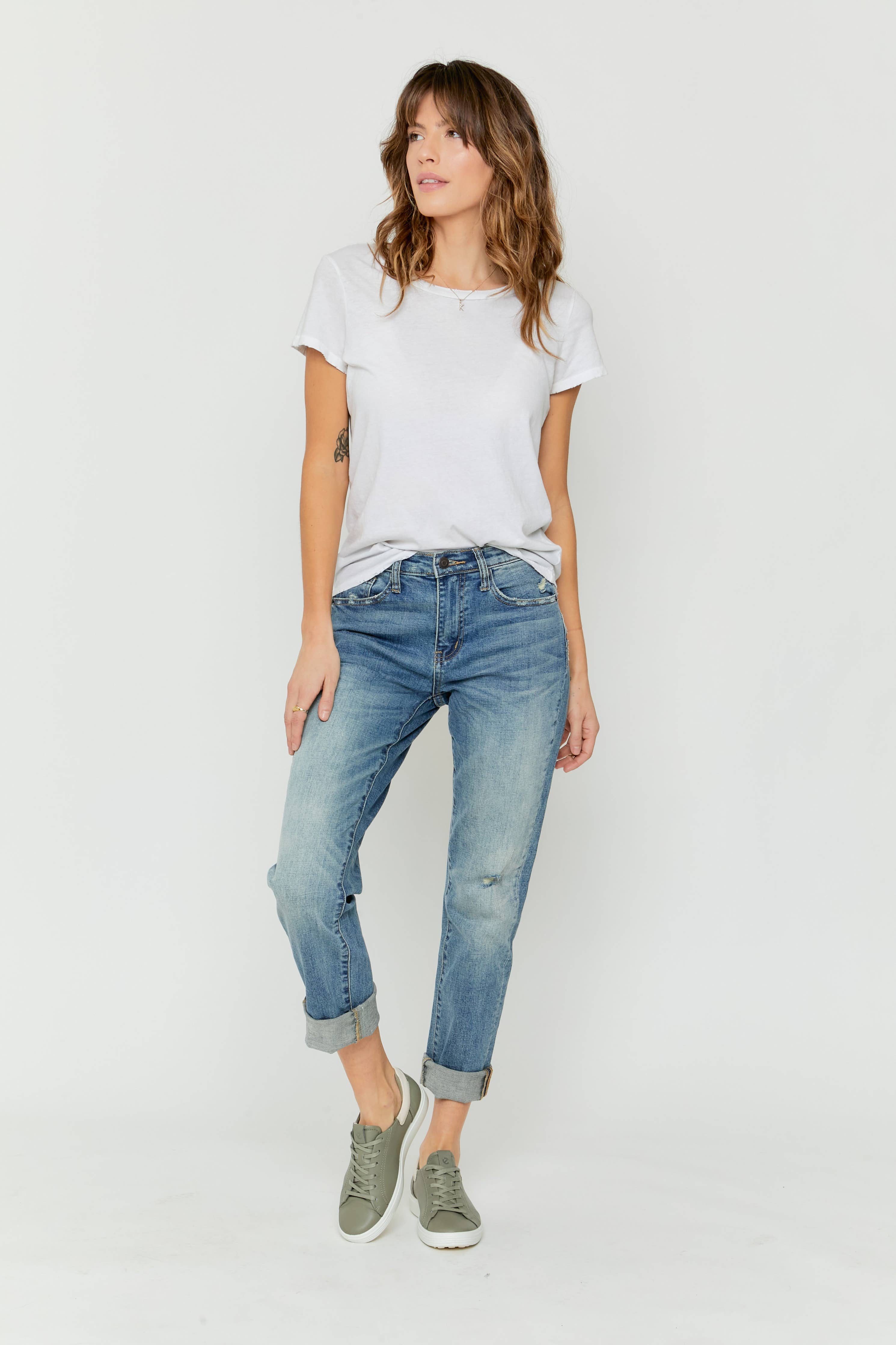 Oliver Logan Crosby Mid Rise Relaxed Taper Jean, 4 Year Vintage