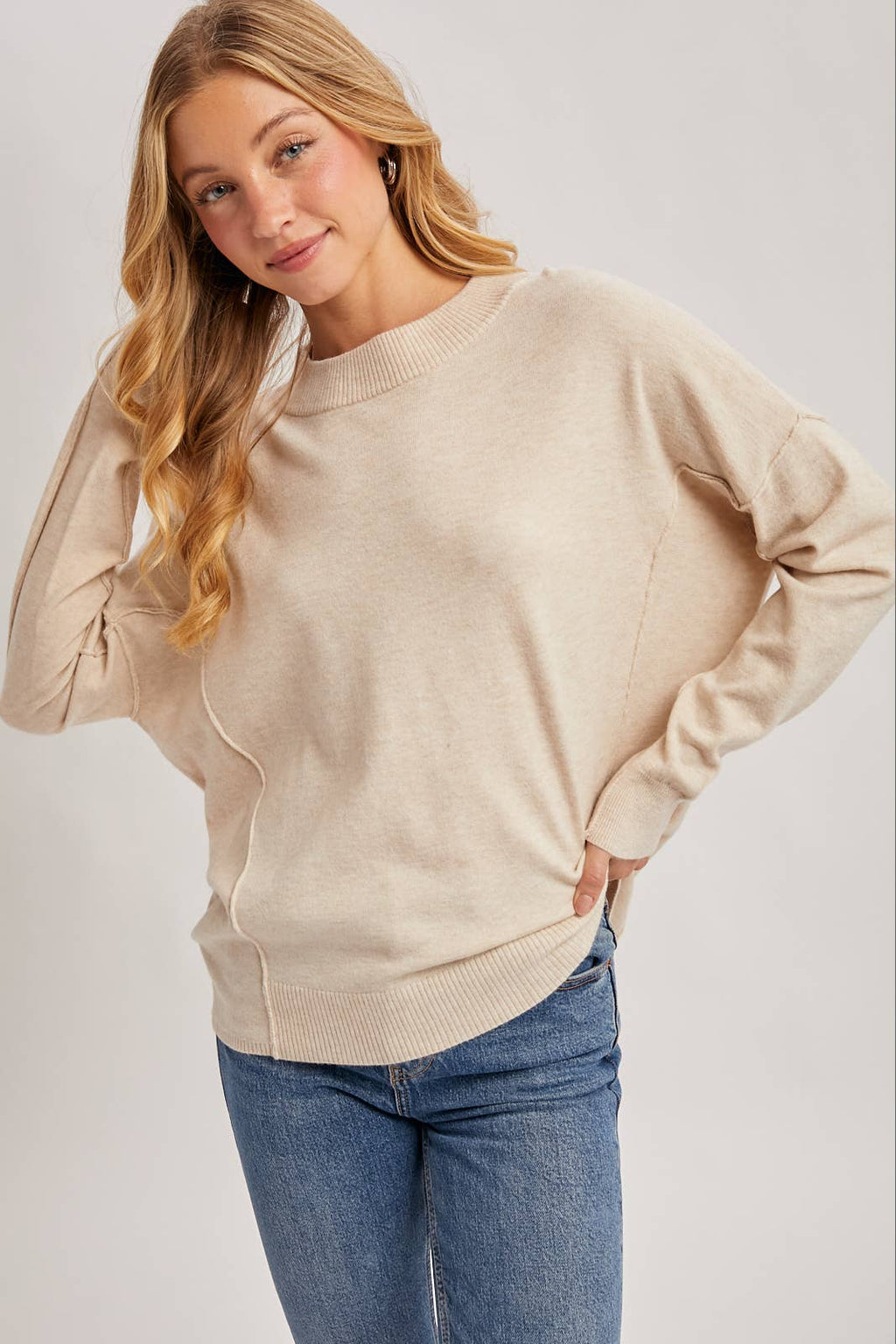 SOFT KNIT CREWNECK SWEATER PULLOVER